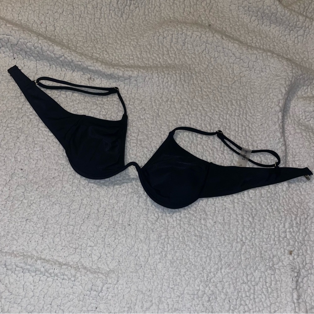 Under wire black bikini top